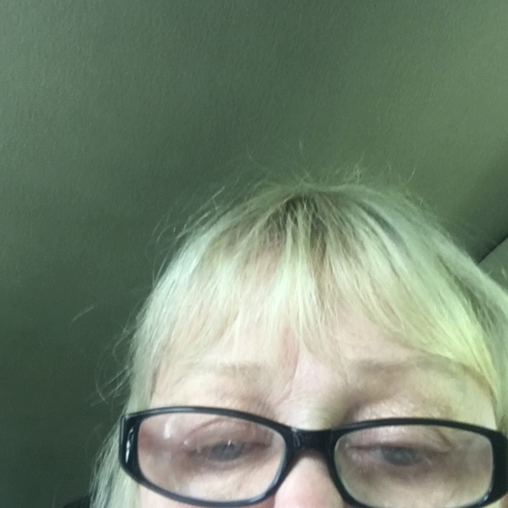 Meet your Posher, Elisabeth